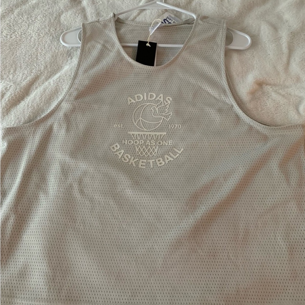 NWT Adidas Women's  Basketball Jersey light gray size L
